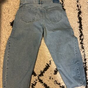 Abercrombie & Fitch Blue Barrel Women's Jeans